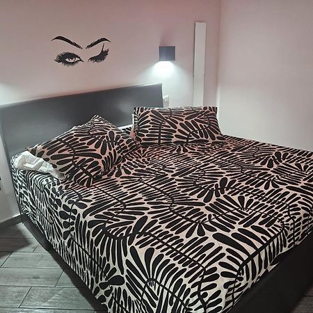 Isabel Home Неаполь Экстерьер фото