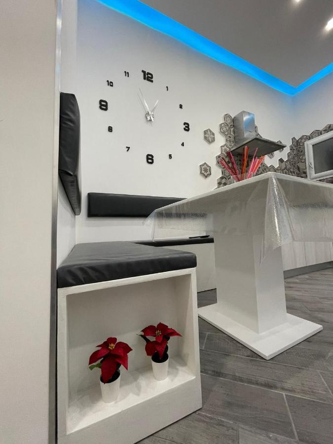 Isabel Home Неаполь Экстерьер фото